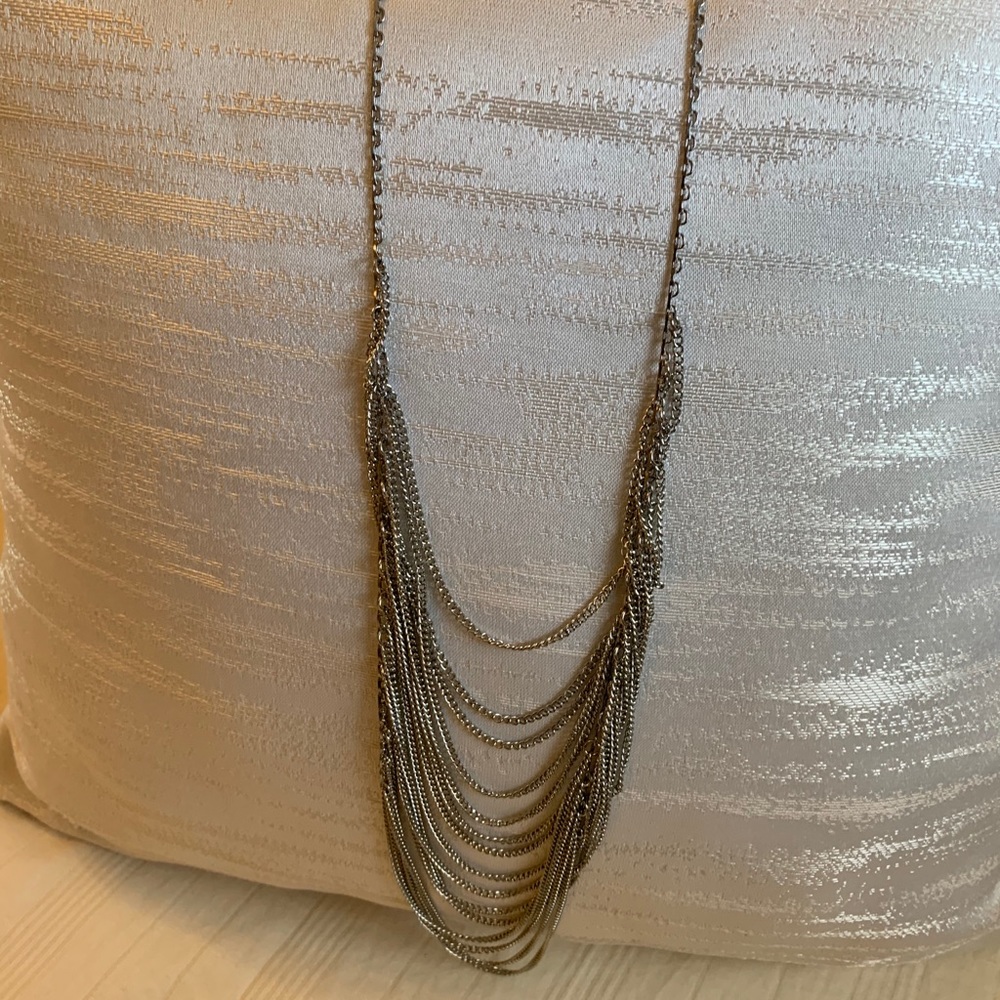 Statement necklace